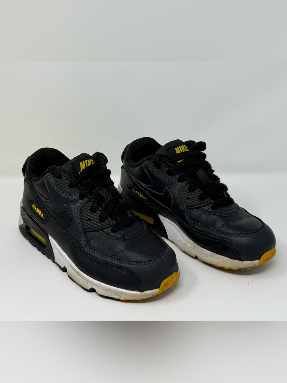 Nike Air Max 90 Boys Black White Sneaker Leather Size 12C 833414-029